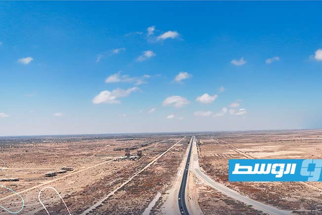الجزء الأول من طريق الساحل الغربي بين صبراتة وزوارة بعد انتهاء تطويره، السبت 1 فبراير 2025 (منصة حكومتنا)
