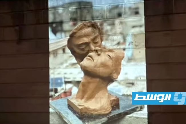 أعمال فنية لفنانين من غزة على جدران معهد الفنون الجميلة في لندن كنوع من المقاومة والاحتجاج. (الفن من أجل فلسطين الحرة على إنستغرام)
