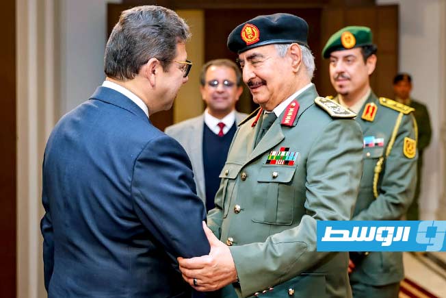 لقاء المشير خليفة حفتر ورئيس المخابرات المصرية اللواء حسن رشاد، الأحد 15 فبراير 2026. (القيادة العامة)