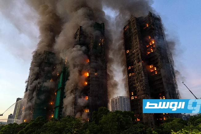 حريق بمجمع أبراج سكنية سكنية في هونغ كونغ. (الإنترنت)