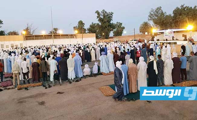 عرس جماعي في قرية العوينات جنوب غرب ليبيا (بوابة الوسط)