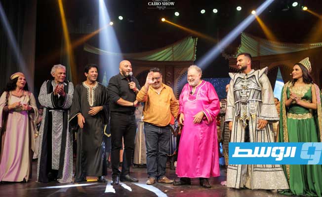 من كواليس العرض المسرحي «ياما في الجراب يا حاوي» (خاص لـ بوابة الوسط)