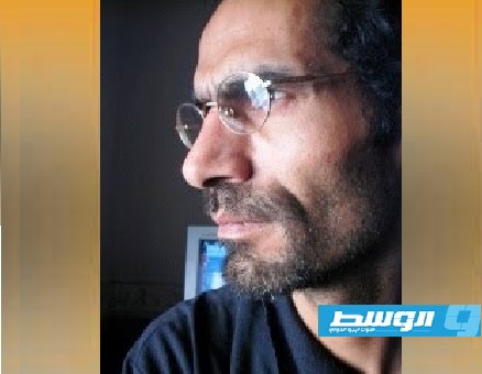 التشكيلي محمود الحاسي فنان التلقائية