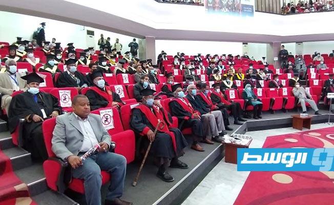 تخريج الدفعة 41 من مختلف كليات جامعة سبها. 19 ديسمبر 2020. (جامعة سبها)