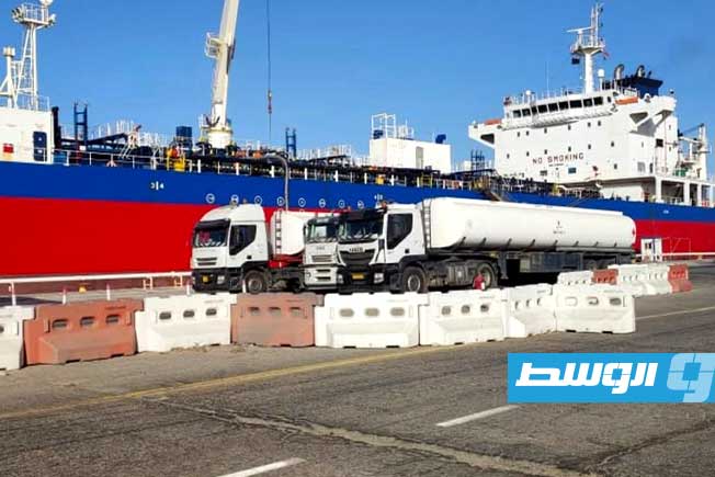 شاحنات نقل الوقود بميناء طرابلس البحري، الأربعاء 3 سبتمبر 2025 (وزارة الداخلية بحكومة الوحدة الوطنية الموقتة)