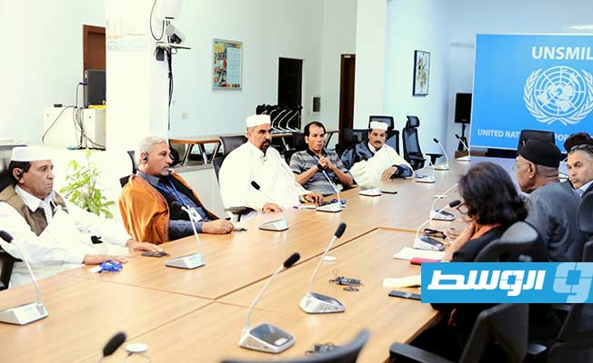 جانب من لقاء مبعوث الأمم المتحدة لدى ليبيا وفدا من المجلس الاجتماعي لقبائل ورفلة من بني وليد، الثلاثاء 21 نوفمبر 2023 (حساب باتيلي على إكس)