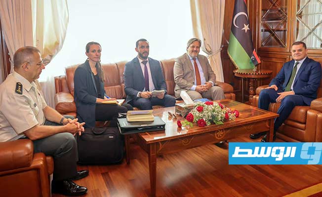 لقاء الدبيبة مع سفير بلجيكا لدى ليبيا كريستوفر دو باسومبيير، الأحد 12 يونيو 2022. (حكومة الوحدة الوطنية)
