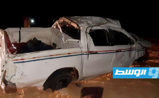 السيارة التي تعرضت لحادث انقلاب راح على إثره 4 ضحايا على طريق مرادة (مديرية أمن الهلال النفطي)