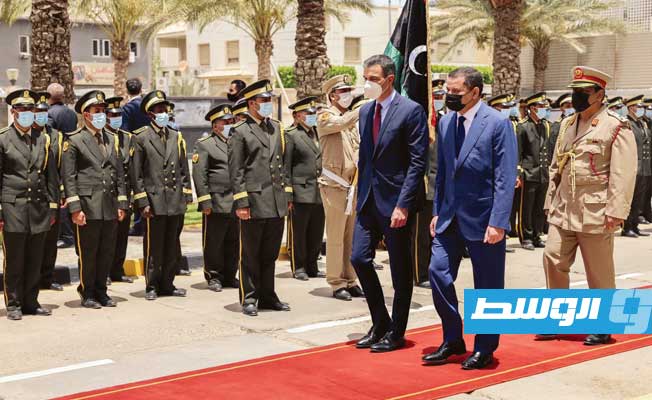 الدبيبة يستقبل نظيره الإسباني بمقر رئاسة الوزراء في طرابلس، 3 يونيو 2021. (الإنترنت)