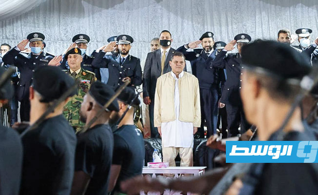 الدبيبة خلال حضوره حفل تخريج منتسبي المعهد العالي للتدريب بوزارة الداخلية، 18 أبريل 2021. (حكومة الوحدة الوطنية)