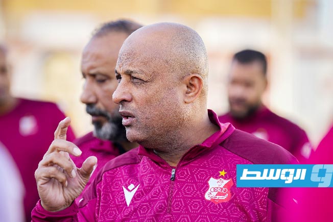طارق مصطفى المدير الفني لفريق الأهلي بنغازي (صفحة نادي الأهلي بنغازي على فيسبوك)