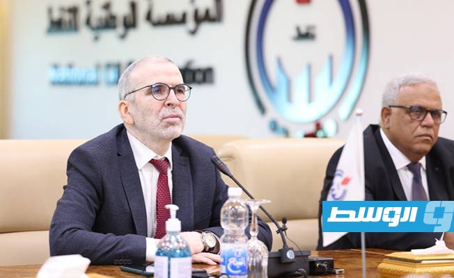 المؤسسة الوطنية للنفط تجتمع بقيادات من شركة «NESR» العالمية للطاقة والبترول، الأحد 3 أكتوبر 2021 (صفحة المؤسسة على فيسبوك)
