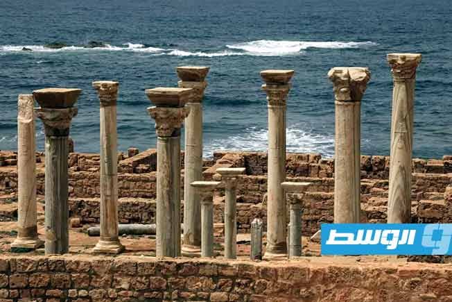 الموقع الأثري لأبولونيا، بالقرب من بلدة سوسة على الساحل الشمالي الشرقي لليبيا، في 18 مايو 2026. (أ ف ب)