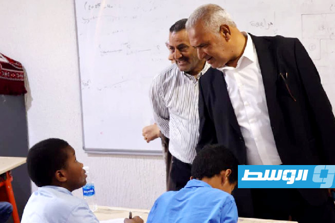 تلاميذ يؤدون الامتحان في إحدى مدارس طرابلس، 19 مايو 2025. (التعليم)