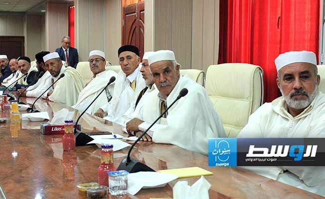 جانب من لقاء عضو المجلس الرئاسي عبدالله اللافي مع عدد من أعيان يفرن وعمداء مدن الجبل الغربي، الأربعاء 30 أكتوبر 2024 (المجلس الرئاسي)