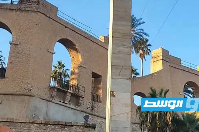 استمرار أعمال صيانة ميدان الشهداء. (طرابلس االآن)