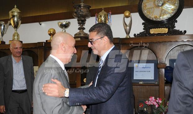 بالصور.. رئيس اتحاد الكرة يُهنئ مجلس الإدارة الجديد للأهلي