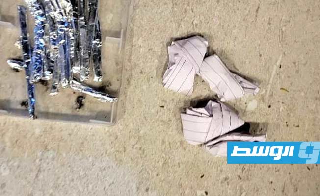 جانب من المضبوطات بحوزة المتهمين (مكتب النائب العام)