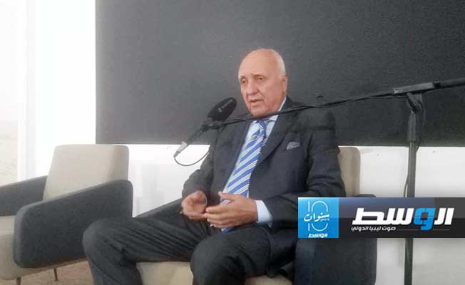 الباحث محيي الدين الكريكشي القبة الفلكية. (بوابة الوسط)
