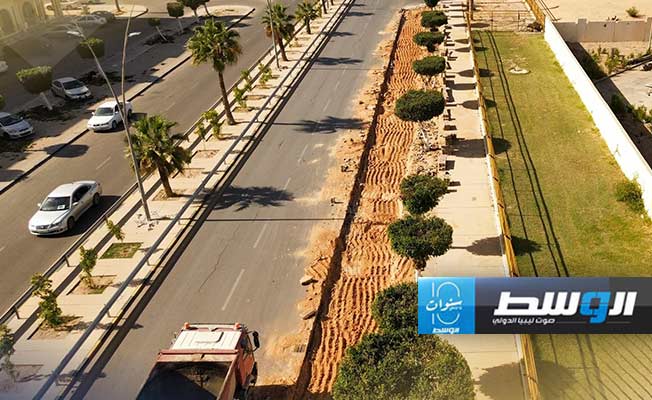 من أعمال المرحلة الأولى من مشروع توسعة الطريق الساحلي وسط مدينة سرت. (جهاز تنفيذ مشروعات الإسكان والمرافق)
