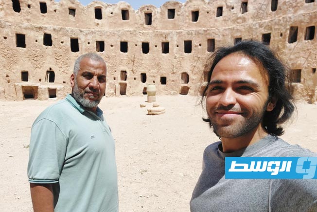 الصحفي مهند سليمان مع إبراهيم الامام (نجيب حمودة)