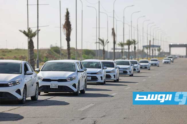 لجنة متابعة وضبط أسعار السلع التابعة لحكومة «الوحدة الوطنية الموقتة» تنفذ جولة ميدانية لمراقبة الأسواق، الثلاثاء 6 يناير 2025 (إدارة إنفاذ القانون)