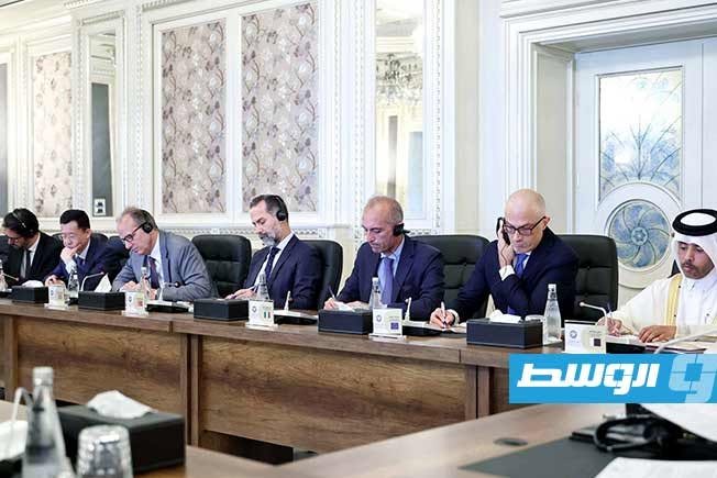 لقاء المنفي مع سفراء قطر والاتحاد الأوروبي وإيطاليا وروسيا وتركيا وإسبانيا والمملكة المتحدة واليونان والصين، إلى جانب نائب السفير الفرنسي، والقائم بالأعمال في سفارة المملكة العربية السعودية لدى ليبيا.، الأربعاء 24 يونيو 2026. (المجلس الرئاسي)