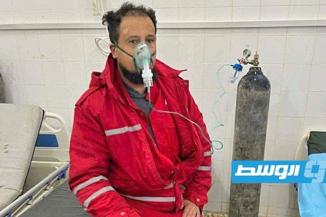 رجل إطفال تعرض لاختناق أثناء السيطرة على حريق منزل مواطن في الأصابعة، 3 يناير 2025. (بوابة الوسط)