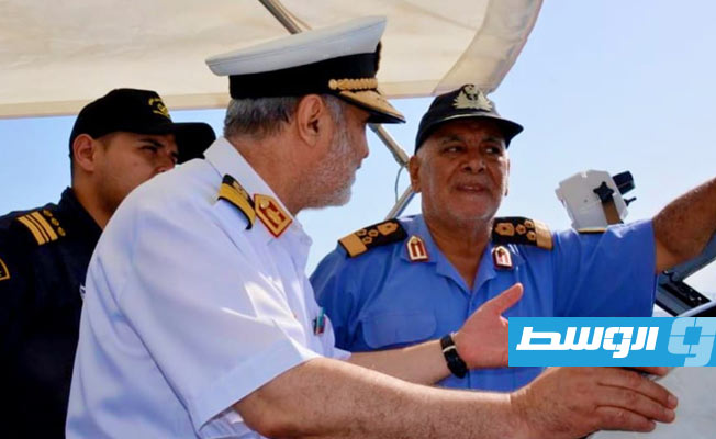 زورقان جديدان وصلا قاعدة طرابلس البحرية بعد تسلمهما من إيطاليا (رئاسة الأركان التاعبة لحكومة الوحدة الوطنية)