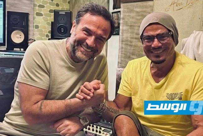 عمرو دياب في تعاون مع ملحنين لتجيل الالبوم الجديد (فيسبوك)