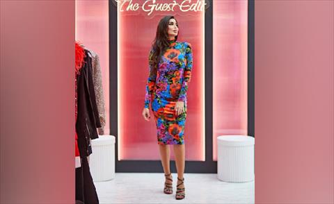 إطلالة وردية لياسمين صبري بتوقيع «Dolce & Gabbana» في دبي (الإنترنت)