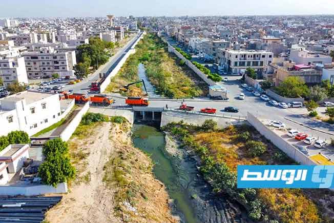 جانب من أعمال تنظيف وادي المجينين، السبت 5 أبريل 2025 (شركة الخدمات العامة طرابلس)