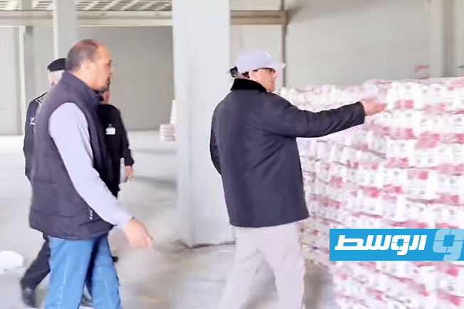 سلع مدعومة تصل المخازن في سرت، 2 مارس 2025. (بلدية سرت)