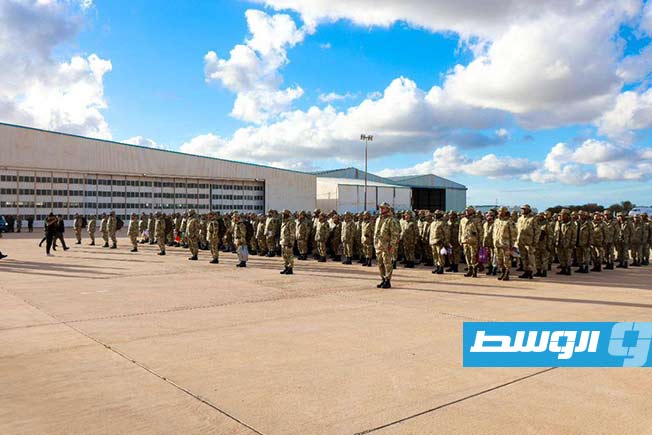 منتسبون للإدارة العامة للدعم المركزي فور عودتهم إلى بنغازي بعد استكمال دورة تدريبية في بيلاروسيا، الأربعاء 10 فبراير 2026 (صفحة الإدارة العامة للدعم المركزي على فيسبوك)