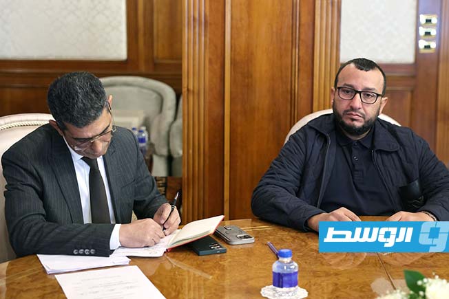 اجتماع حكومي في مكتب الدبيبة بطرابلس، 19 يناير 2025. (المكتب الإعلامي للدبيبة)
