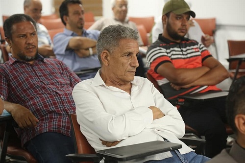 منصور بوشناف ضمن حضور حوار مع أديب (فيسبوك/ صفحة وزارة الثقافة الليبية)
