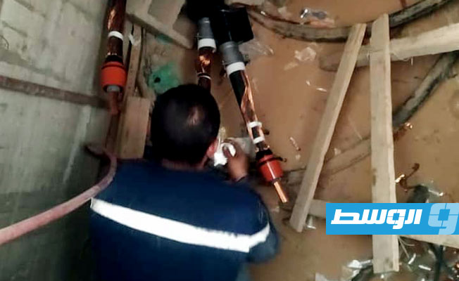 تركيب محول، 25 يونيو 2022. (شركة الكهرباء)