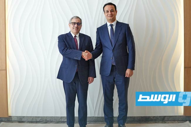 لقاء بلقاسم حفتر مع القائم بالأعمال الأميركي في ليبيا جيرمي برنت، الخميس 11 ديسمبر 2025. (صندوق التنمية وإعادة إعمار ليبيا)