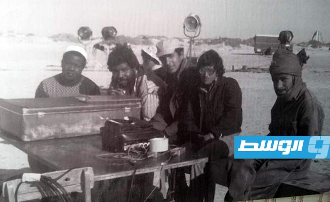 جانب من فعاليات المعرض الفني. (بوابة الوسط)