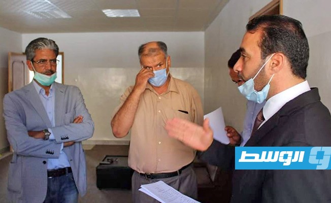 اجتماع مدير إدارة الاحتياط العام بوزارة التعليم في حكومة الوفاق، مع مكتب بني وليد. (الإنترنت)