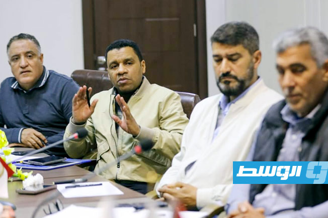 جانب من اجتماع وزير الكهرباء بالحكومة المكلفة من مجلس النواب مع مديري الإدارات بالشركة العامة للكهرباء، الثلاثاء 11 مارس 2025 (وزارة الكهرباء)