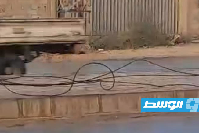 كسر عمودي كهرباء جراء حادث مروري في بنغازي، 29 نوفمبر 2025. (وزارة الكهرباء)