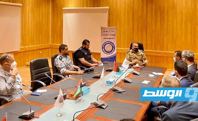 اجتماع مدير إدارة حماية البعثات الدبلوماسية مع مندوب الخارجية والمستشارين الأمنيين بالسفارة الألمانية. (وزارة الداخلية)