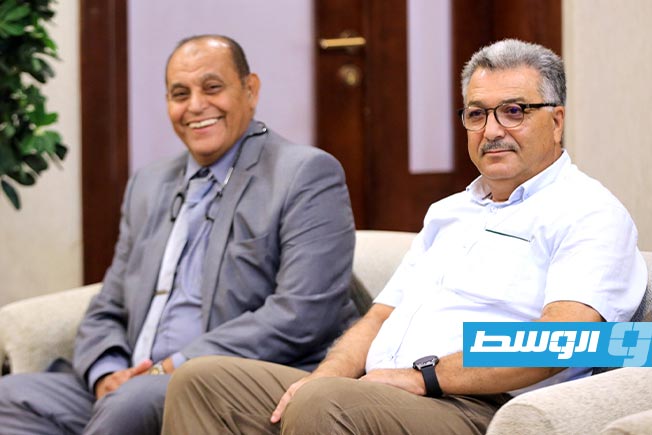 استقبال وفد هيئة الطيران المدني التونسية بمطار معيتيقة، الأحد 12 أكتوبر 2025. (مصلحة المطارات الليبية)