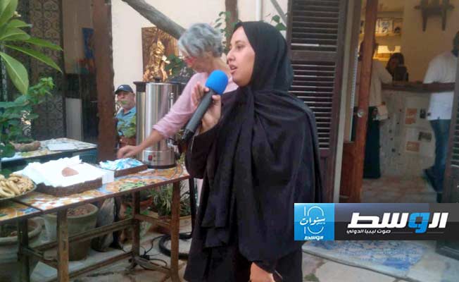 هدى التونسي مديرة الحفل. (بوابة الوسط)