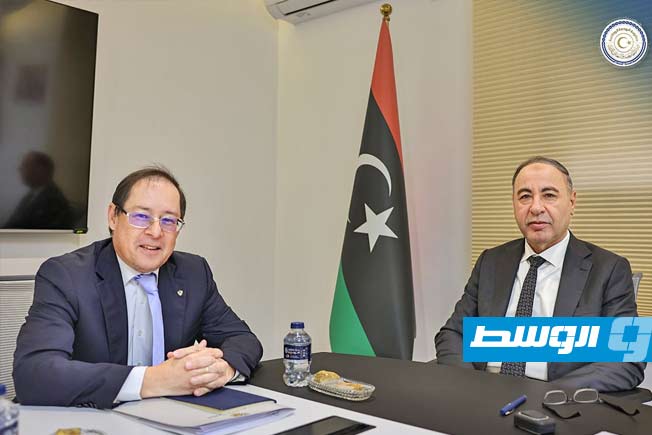الباعور في لقاء مع سفير روسيا لدى ليبيا حيدر أغانين، 2 ديسمبر 2025 (وزارة الخارجية)