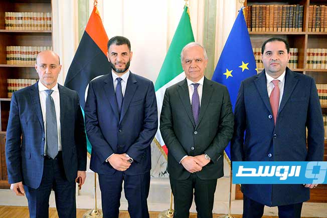 وزير الداخلية عماد الطرابلسي يلتقي نظيره الإيطالي ماتيو بيانتيدوزي في العاصمة روما، الخميس 27 فبراير 2025 (السفارة الليبية في روما)
