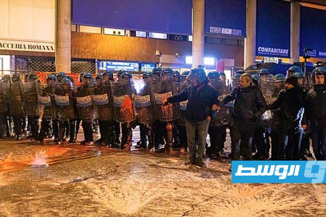 مدينة بولونيا الإيطالية تشهد احتجاجات واسعة قبل انطلاق مباراة فريق «فيرتوس بولونيا» أمام نظيره «مكابي تل أبيب» الإسرائيلي، الجمعة 21 نوفمبر 2025. (ديلي ميل)