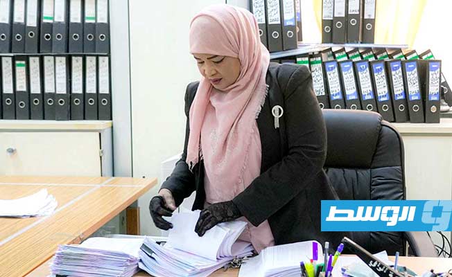 تسليم صكوك بدل الإيجار لمندوبو أسر النازحين من مرزق والمناطق الشرقية، الثلاثاء 18 يوليو 2023. (وزارة الشؤون الاجتماعية)