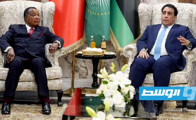 لدى وصول رئيس جمهورية الكونغو برازافيل، دينيس ساسو نغيسو، إلى طرابلس. 9 ديسمبر 2024. (المجلس الرئاسي)